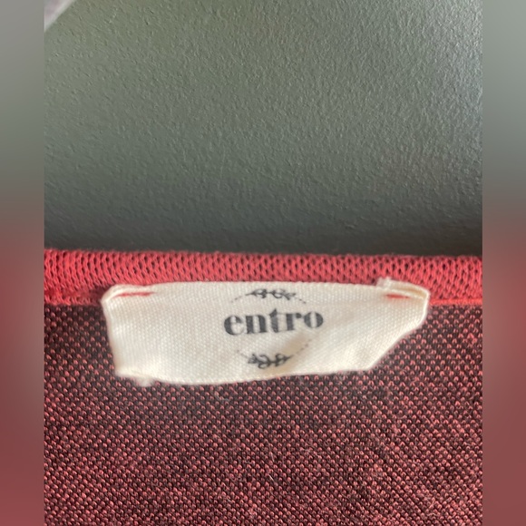 Entro Red Poncho - Picture 3 of 4